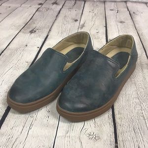 Women’s Olukai Leather Slip Ons Size 6